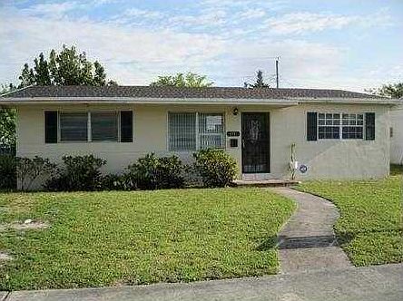 1st image of 1305 NW 179th Ter