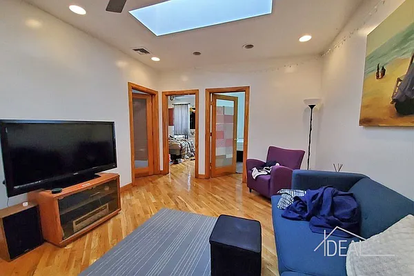 Rented by Ideal Properties Group | media 4