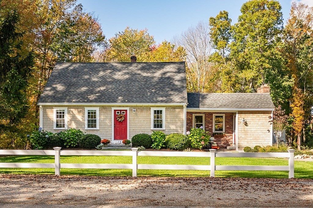 127 Taylor St, Pembroke, MA 02359 Zillow
