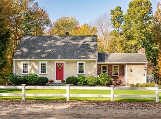 127 Taylor St, Pembroke, MA 02359