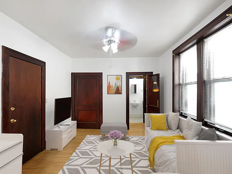 Dayton Apartments — Photo 3