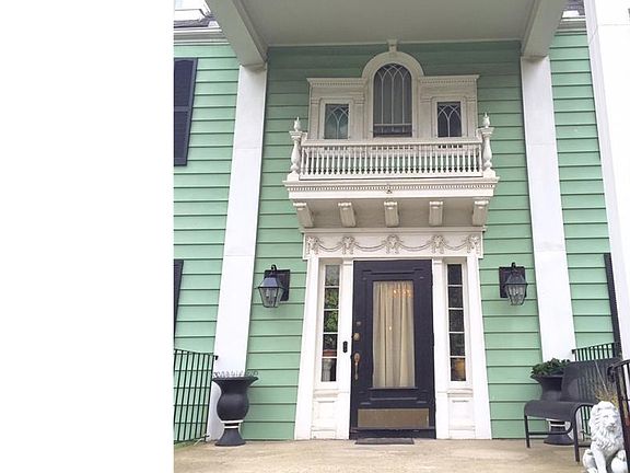 5th image of 3303 Denison Ave