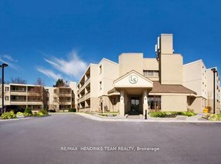 5611 Valley Way #127, Niagara Falls, ON L2E 7A9