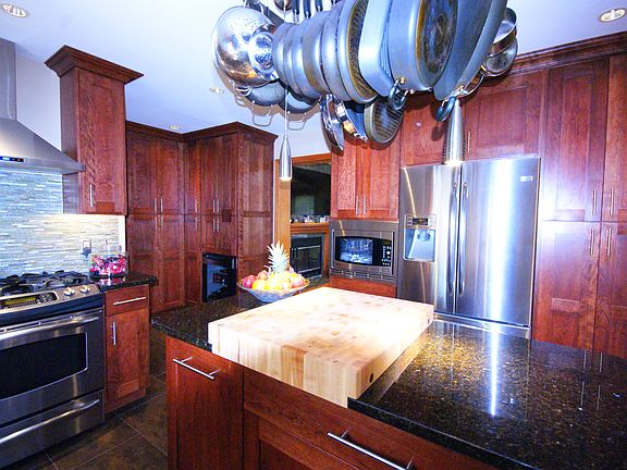 5th image of 15 Longview Dr