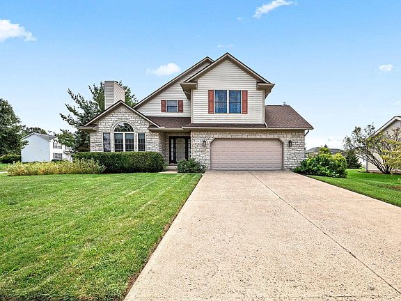 3rd image of 533 Raccoon Ln