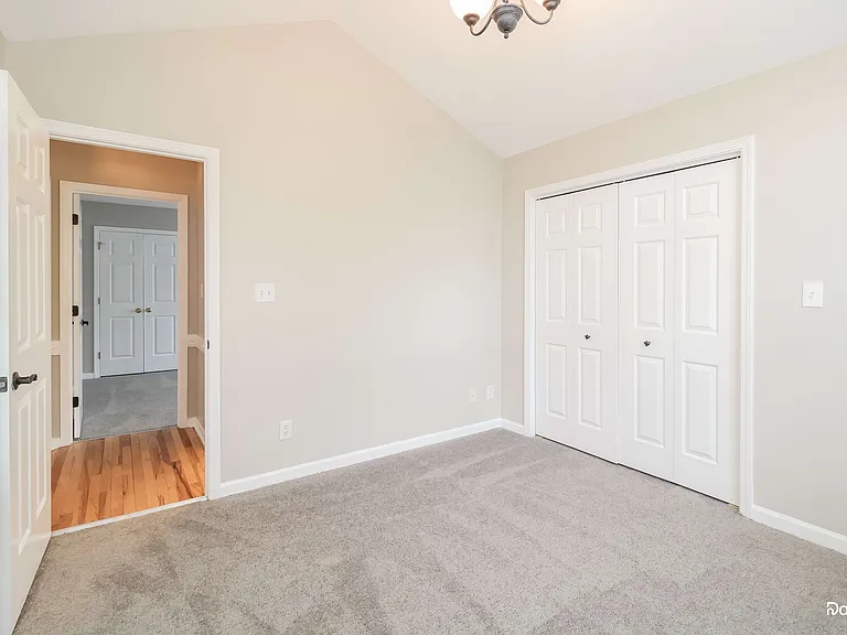 1114 Bridgewater Dr — Photo 12