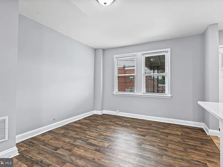 1015 Lyndhurst St — Photo 13