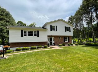 43 Carpenter Rd, Hopewell Junction, NY 12533