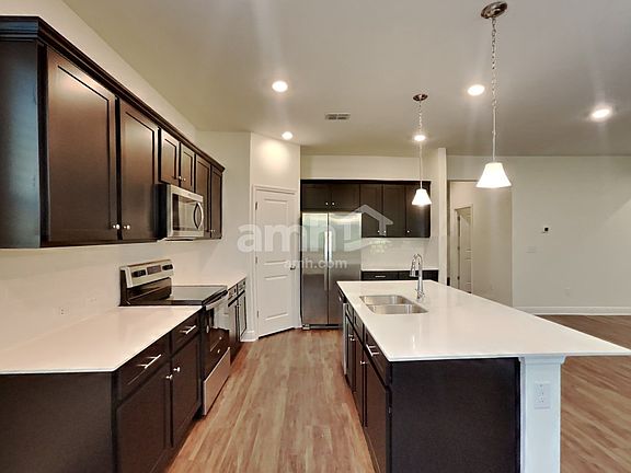 3rd image of 6331 Emerald Hills Way