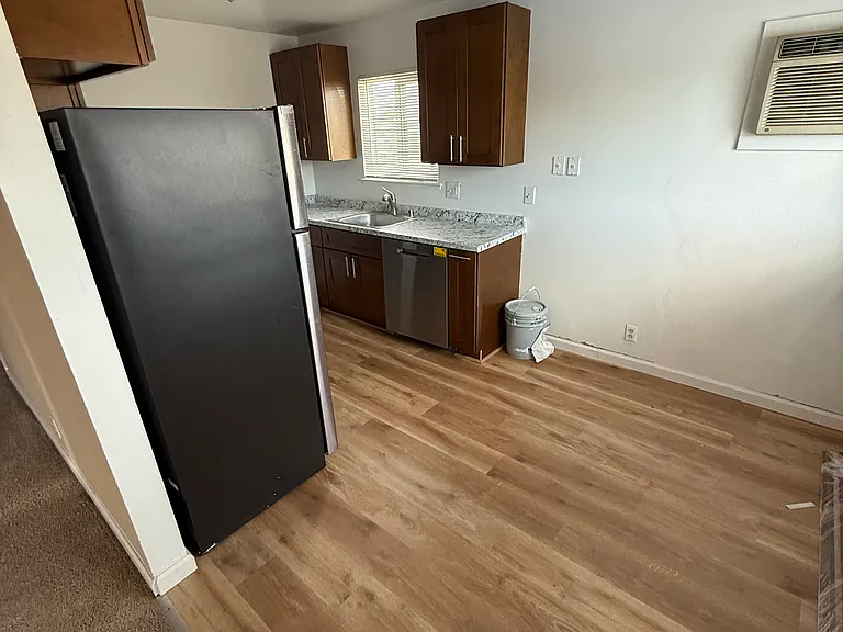 1590 Frisbie Ct #6 — Photo 8
