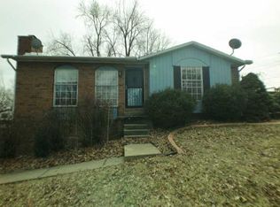 6599 Heritage Dr, Newburgh, IN 47630