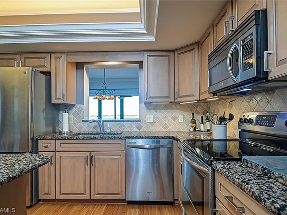 4th image of 1900 Virginia Ave APT 201