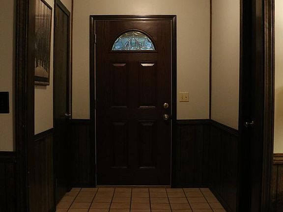2nd image of 1922 Montgomery Dr