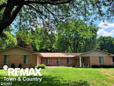 1260 Springborrow Dr, Flint, MI, 48532