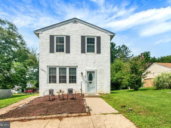 1305 Stirling St, Coatesville, PA 19320