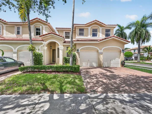 12377 SW 125th St, Miami, FL 33186