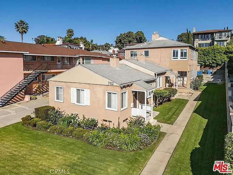 702 S Pacific Coast Hwy — Photo 6