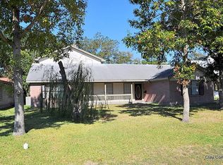 7810 Burgess Rd, Hitchcock, TX 77563