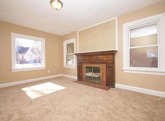 2nd image of 6917 Raymond Ave