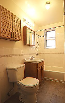 3rd image of 47-31 37th St #C4