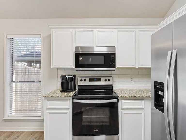 709 Bighorn Dr — Photo 10