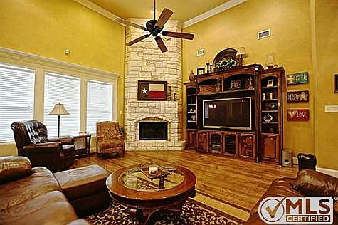 5th image of 650 E Canyon Creek Ln