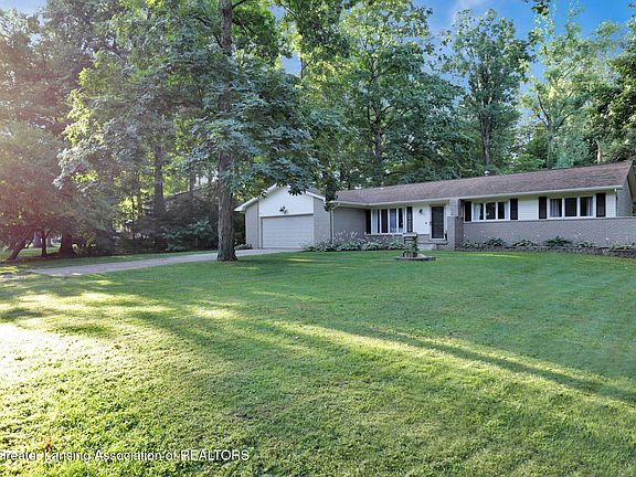 2nd image of 5620 Grand River Dr