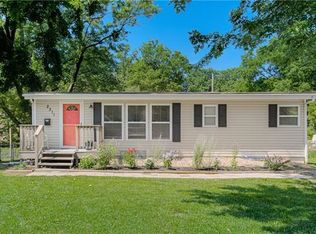 2311 NE 57th Ter, Kansas City, MO 64118