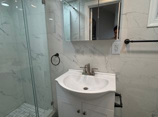 126 Lombard St #3F, Philadelphia, PA 19147