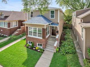 4933 W Waveland Ave, Chicago, IL 60641