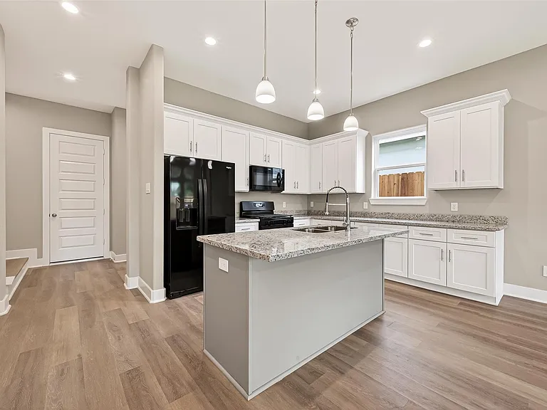 3514 Runnels St #B — Photo 9