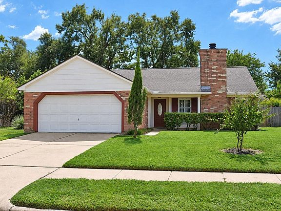 2nd image of 17919 Forest Cedars Dr