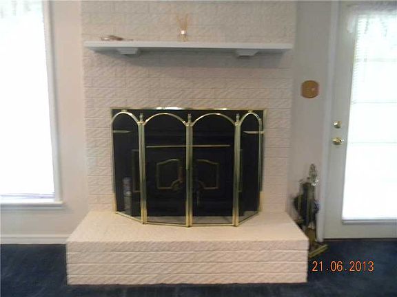 4th image of 1130 Eastwood Dr