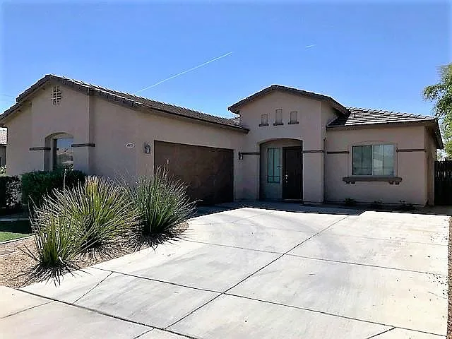 4935 W Harwell Rd — Photo 2