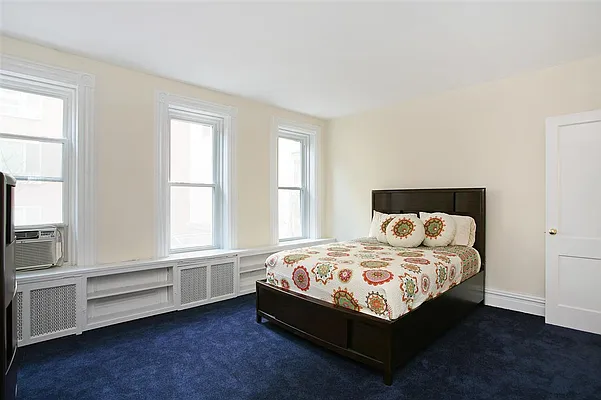 Sold by Corcoran | media 14