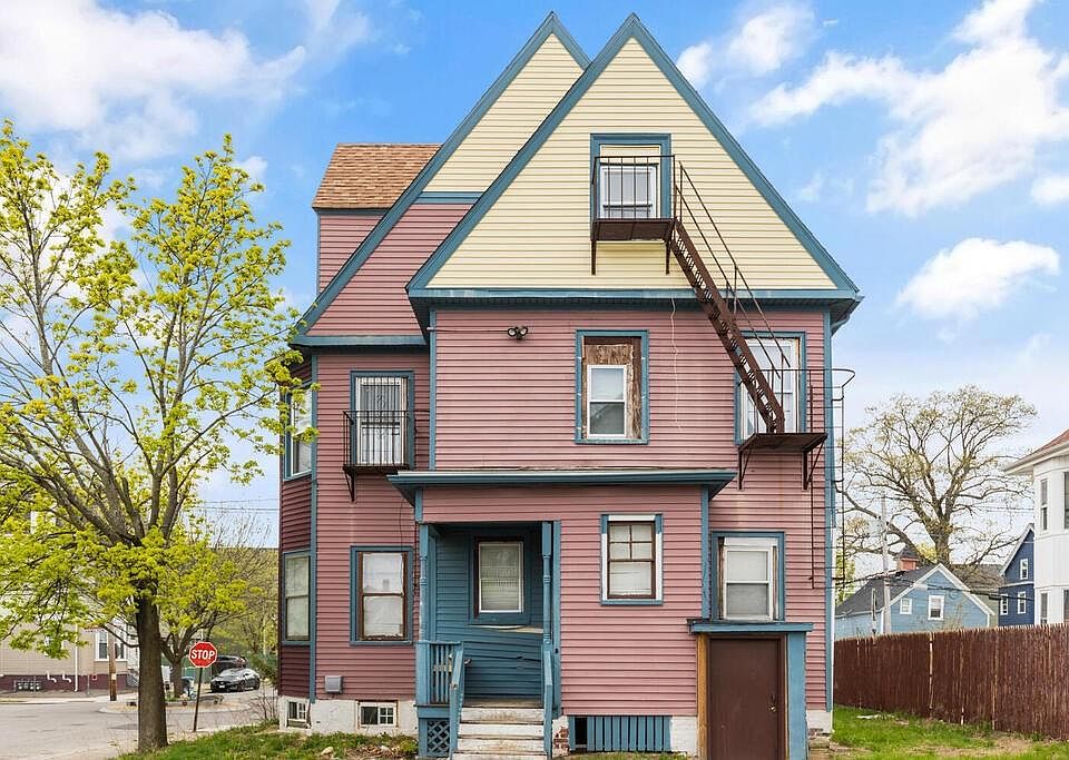 84 Hamilton St, Providence, RI 02907 Zillow