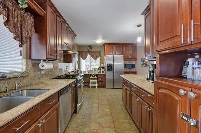 1103 W Latimer Ave #1 — Photo 3