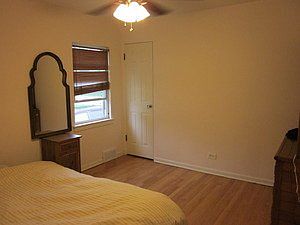 5th image of 10117 S Central Park Ave