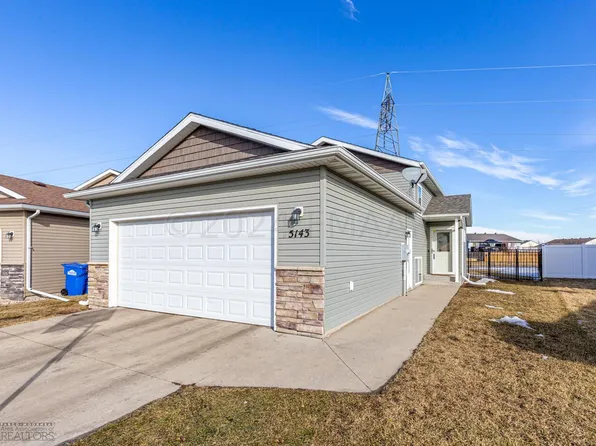 5143 49th Ave S, Fargo, ND 58104