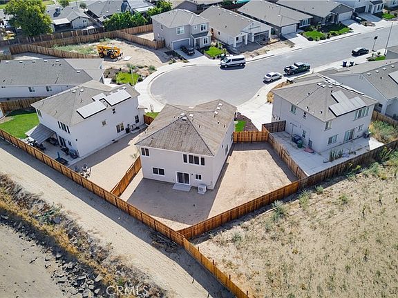2nd image of 444 Oleander Ct