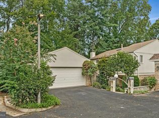 3800 Hemlock Way, Fairfax, VA 22030