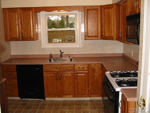 3rd image of 14 Duffin Ave