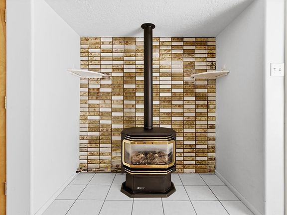 5th image of 217 E 400 S