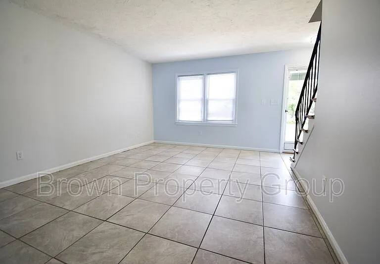2123 Grand Prix Dr #H — Photo 3