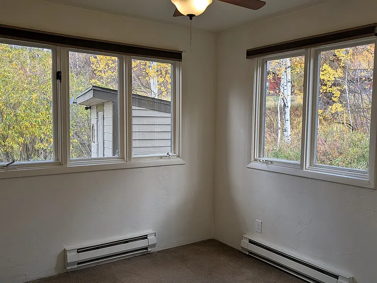 2562 Cortina Ln — Photo 20