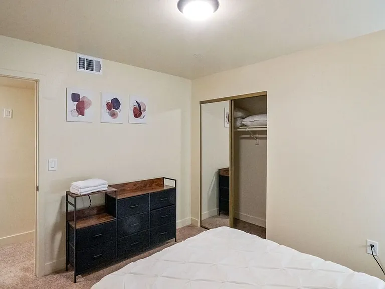 4828 McKinley Ave — Photo 16