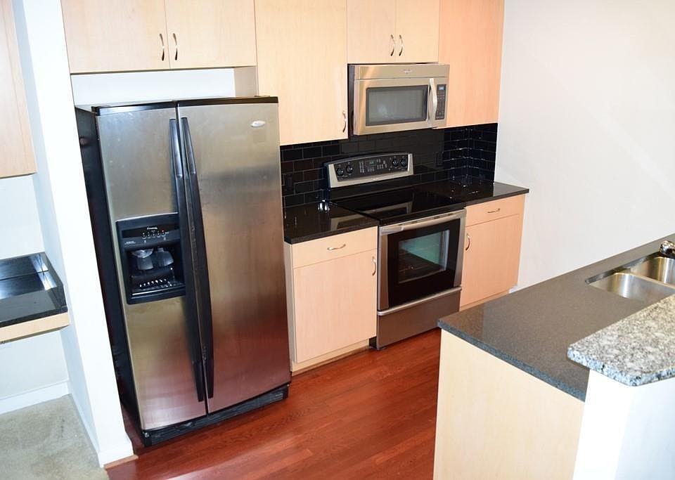 2nd image of 400 W Peachtree St NW Unit 2112