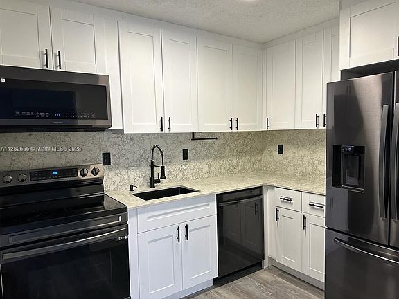 2nd image of 20741 NE 4th Ct APT 101