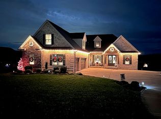 175 Greystone Ct, Lenoir City, TN 37772
