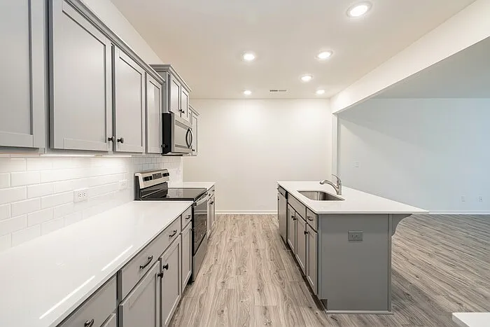 121 Gaelic Dr — Photo 5